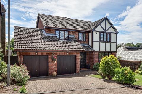 The Meadows, Warlingham, CR6 9JJ