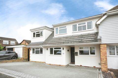 5 bedroom semi-detached house for sale, Grove Road, Billericay