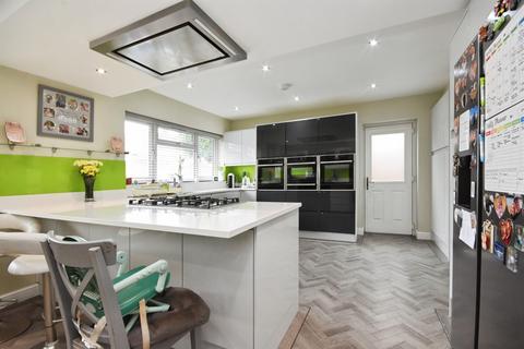 5 bedroom semi-detached house for sale, Grove Road, Billericay