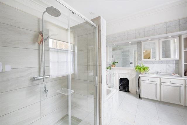 Bathroom, fireplace