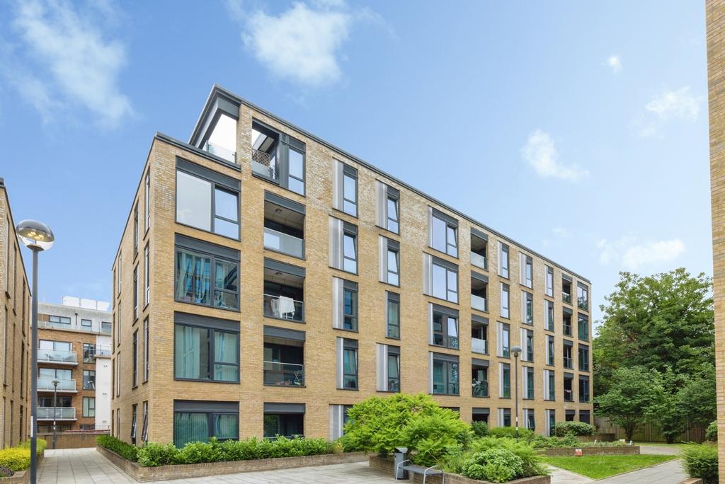 2 bedroom flat for sale