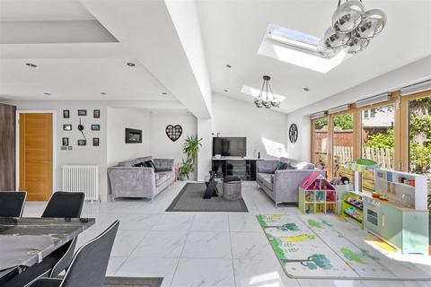 3 bedroom semi-detached house for sale, Market Place, Abridge