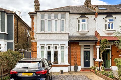 2 bedroom flat for sale, Manor Park, Hither Green, SE13