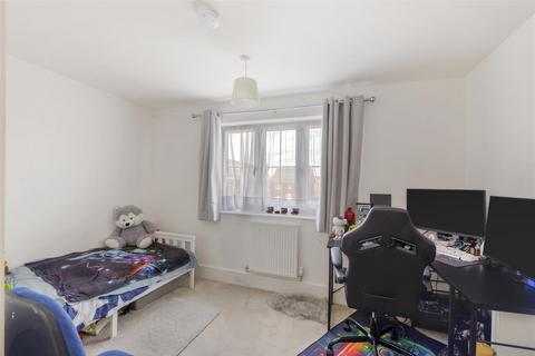 3 bedroom townhouse for sale, Tully Drive, Paddock Wood, Tonbridge
