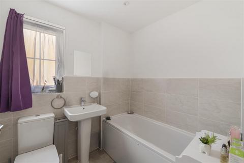 3 bedroom townhouse for sale, Tully Drive, Paddock Wood, Tonbridge