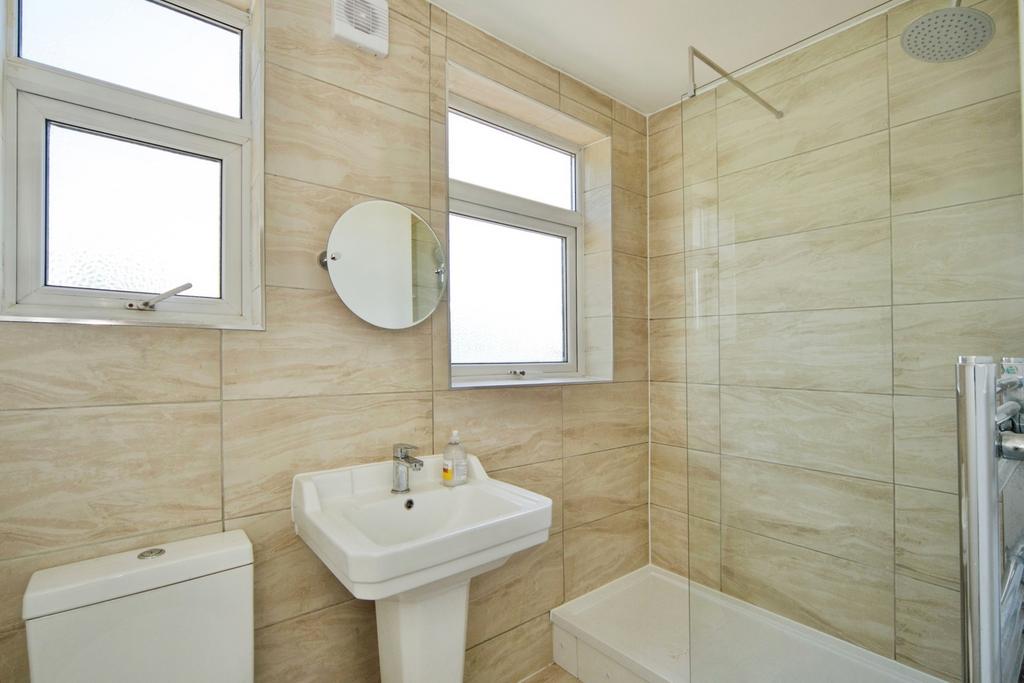 Forest View Road, Walthamstow, E17 – další