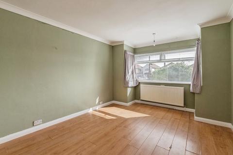 2 bedroom bungalow for sale, High Road, Benfleet, SS7
