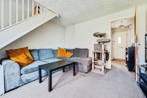 2 bedroom terraced house for sale, West Highland Road, Swindon