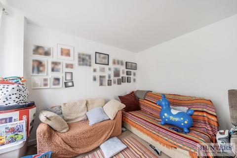2 bedroom duplex for sale, Mere Road, Abbey Wood