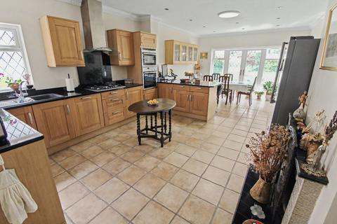 5 bedroom detached house for sale, Fitz Roy Avenue, Birmingham