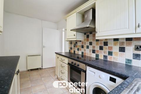 2 bedroom ground floor flat for sale, Lisvane Road, Llanishen, Cardiff