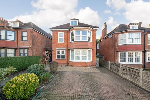 2 bedroom apartment to rent, Northampton Road, Croydon, CR0