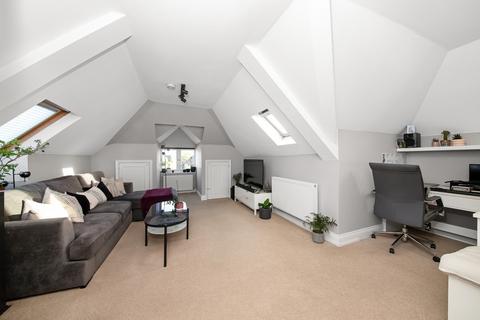 2 bedroom apartment to rent, Northampton Road, Croydon, CR0