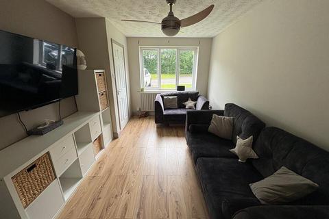 2 bedroom end of terrace house for sale, Chaselands, Burntwood