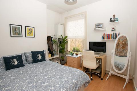 2 bedroom apartment to rent, Musgrove Road, London, SE14