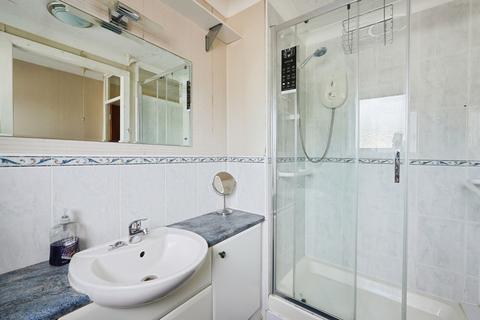 2 bedroom flat for sale, Whitfield Hill, Dover, Kent, CT16
