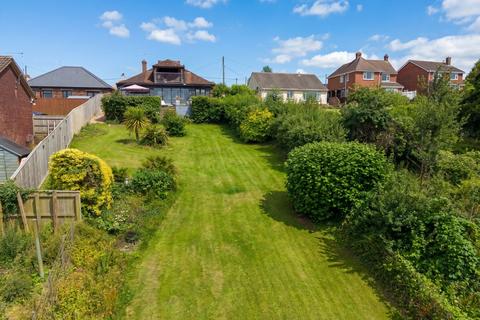 undefined, Barnfield, Crediton, EX17
