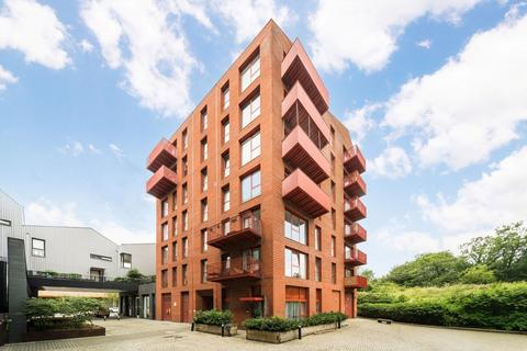 Hart Yard, London E3