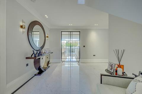 6 bedroom detached house for sale, Leigh-on-sea SS9