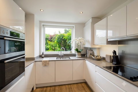 3 bedroom end of terrace house for sale, Reservoir Way, Willesden, NW10