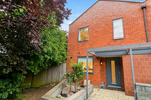 3 bedroom end of terrace house for sale, Reservoir Way, Willesden, NW10