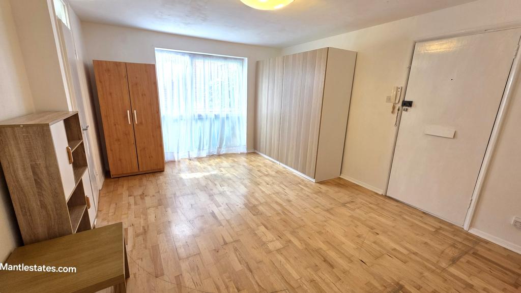 Studio room