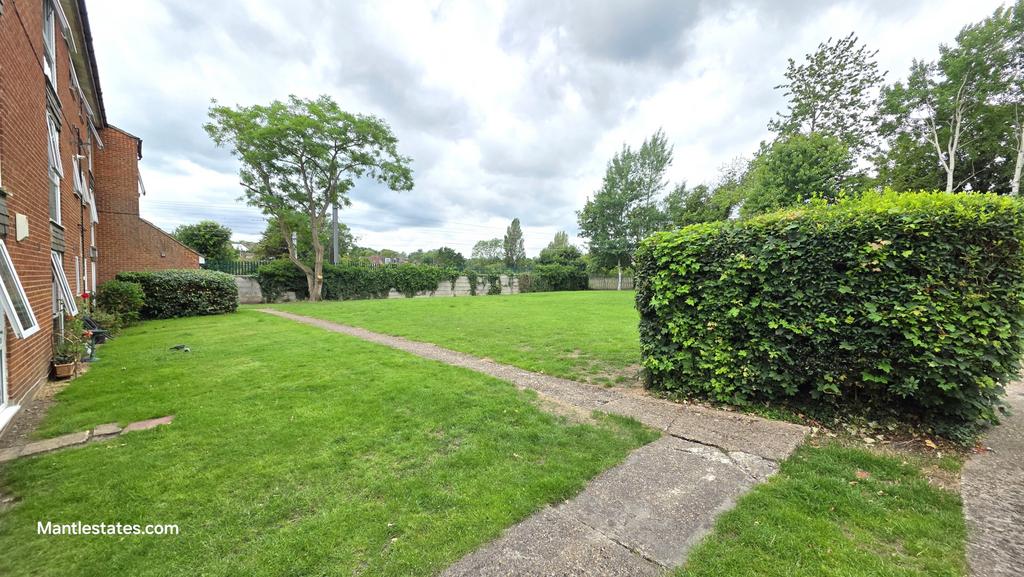 Communal gardens