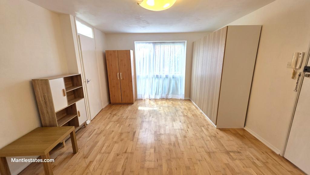 Studio room