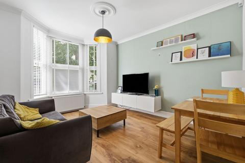 2 bedroom flat for sale, Buckland Road, London E10