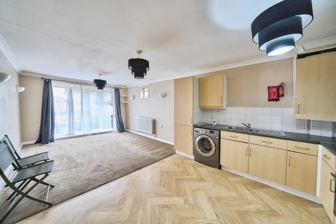 2 bedroom flat for sale, Lacewing Close, London, E13