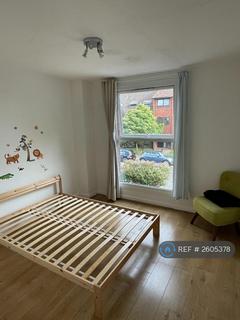 3 bedroom flat to rent, Greyhound Road, London, W6