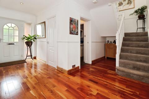 4 bedroom detached house for sale, Pettigrove Road, Kingswood, Bristol, BS15