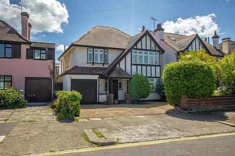 4 bedroom detached house for sale, Westcliff-on-sea SS0