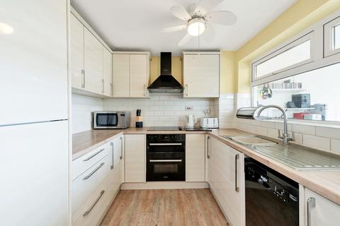 3 bedroom terraced house for sale, Swift Close, Royston SG8