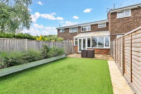 3 bedroom terraced house for sale, Swift Close, Royston SG8