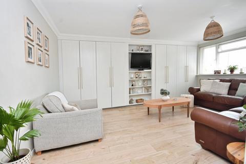4 bedroom semi-detached bungalow for sale, The Ridgeway, Broadstairs