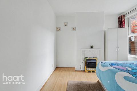 2 bedroom maisonette for sale, Markhouse Road, Walthamstow