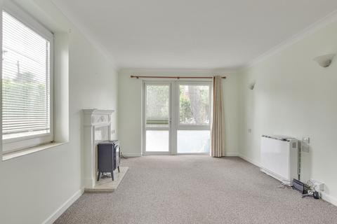 1 bedroom ground floor flat for sale, Croft Court, Great Dunmow