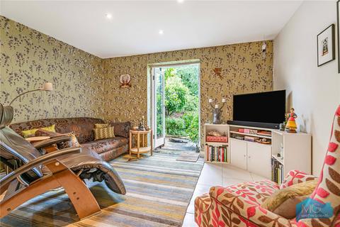 2 bedroom apartment for sale, Mount View Road, London, N4