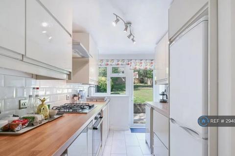 1 bedroom flat to rent, Avondale Road, South Croydon, CR2