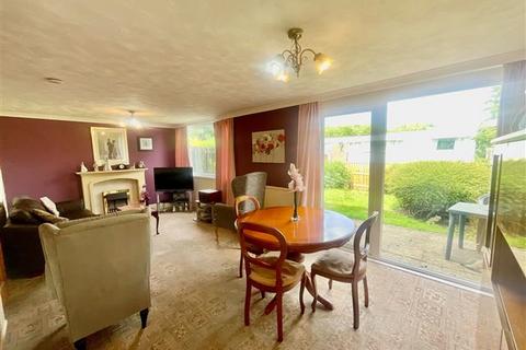 3 bedroom terraced house for sale, Badger Drive, Sheffield, S13 7TH