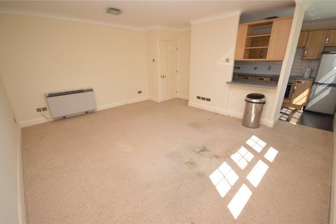2 bedroom apartment for sale, Knights Field, Luton, Bedfordshire, LU2
