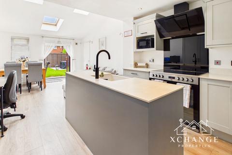 3 bedroom semi-detached house for sale, Bronze Close, Nuneaton CV11