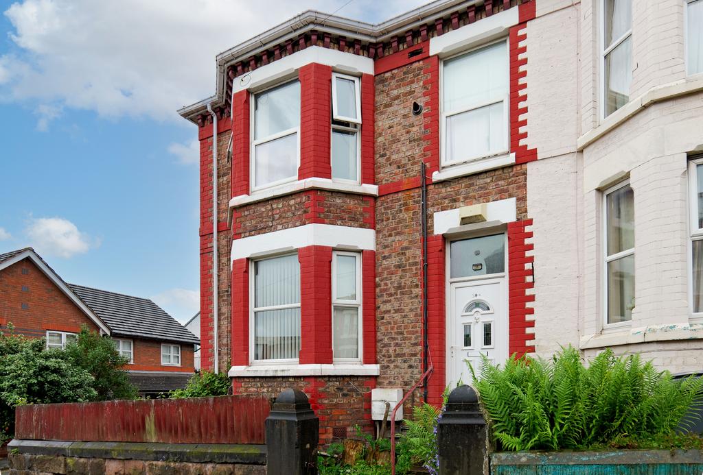 3 bedroom end of terrace house for sale