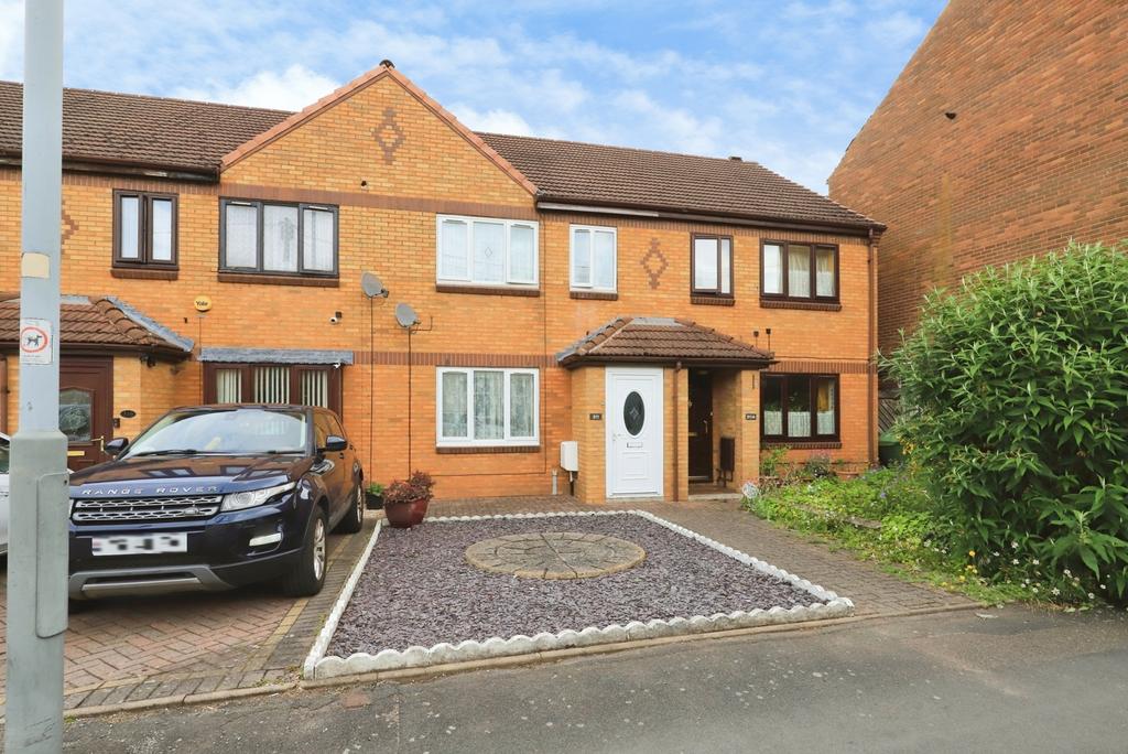 3 bedroom terraced house for sale
