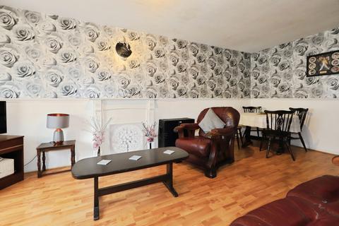 3 bedroom terraced house for sale, Newhampton Road West, Wolverhampton, West Midlands, WV6