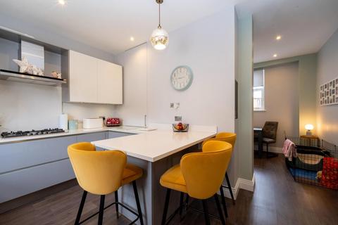 3 bedroom end of terrace house for sale, Orme Court, Hatfield AL9
