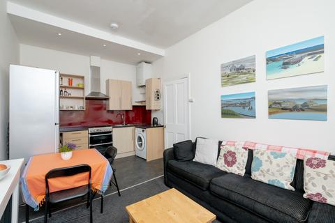 2 bedroom flat for sale, 8/13 Livingstone Place, Edinburgh, EH9 1PA