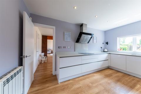 4 bedroom bungalow for sale, Denehurst Parkway, Northwich CW8