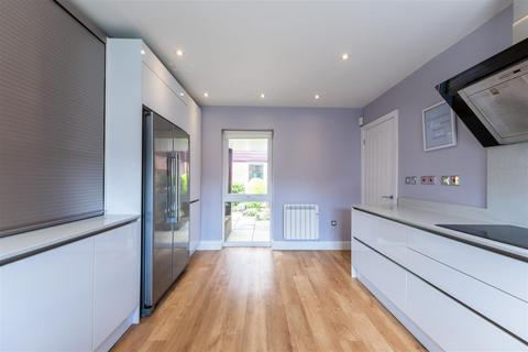 4 bedroom bungalow for sale, Denehurst Parkway, Northwich CW8